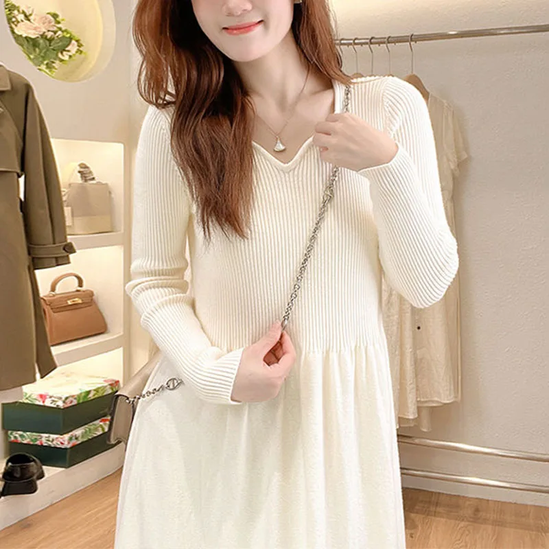 French Style Fashion Dresses Autumn Winter Women Solid V-Neck Fragrant Style Long Sleeve Slim Mid-length A-line Knitted Dress