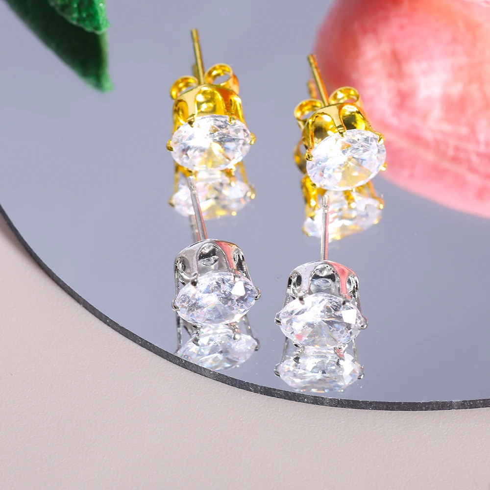 

Women's Simple yet luxurious Six-Claw Zircon Earrings 4-8MM Copper Plated Ear Studs Daily wearing of jewelry