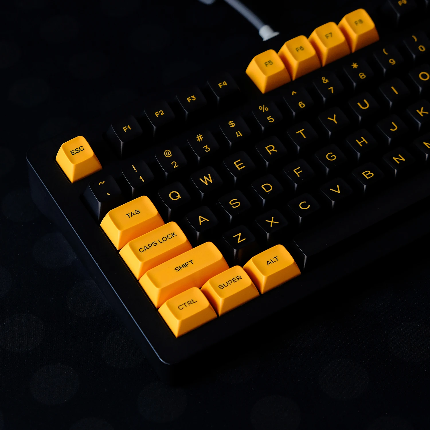 Imagem -03 - Kbdiy-custom Double Shot Keycaps 142 Teclas SA Preto e Amarelo Pbt Caps para Teclado Mecânico Switches mx 87 98