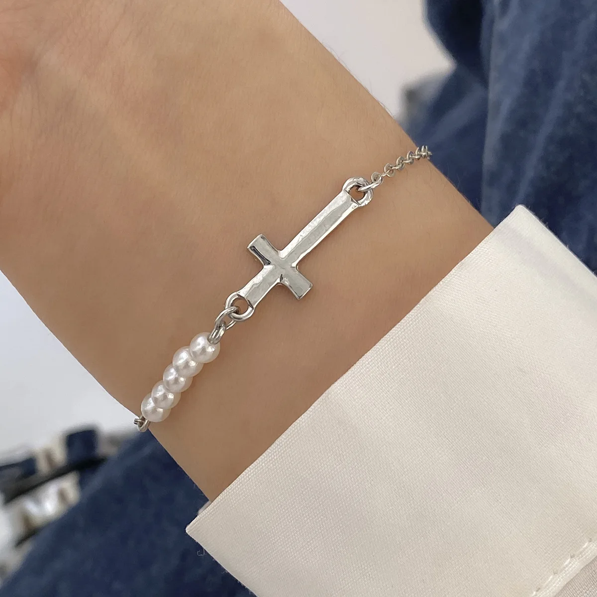 Pearl Simple Metal Cross Chain Bracelet