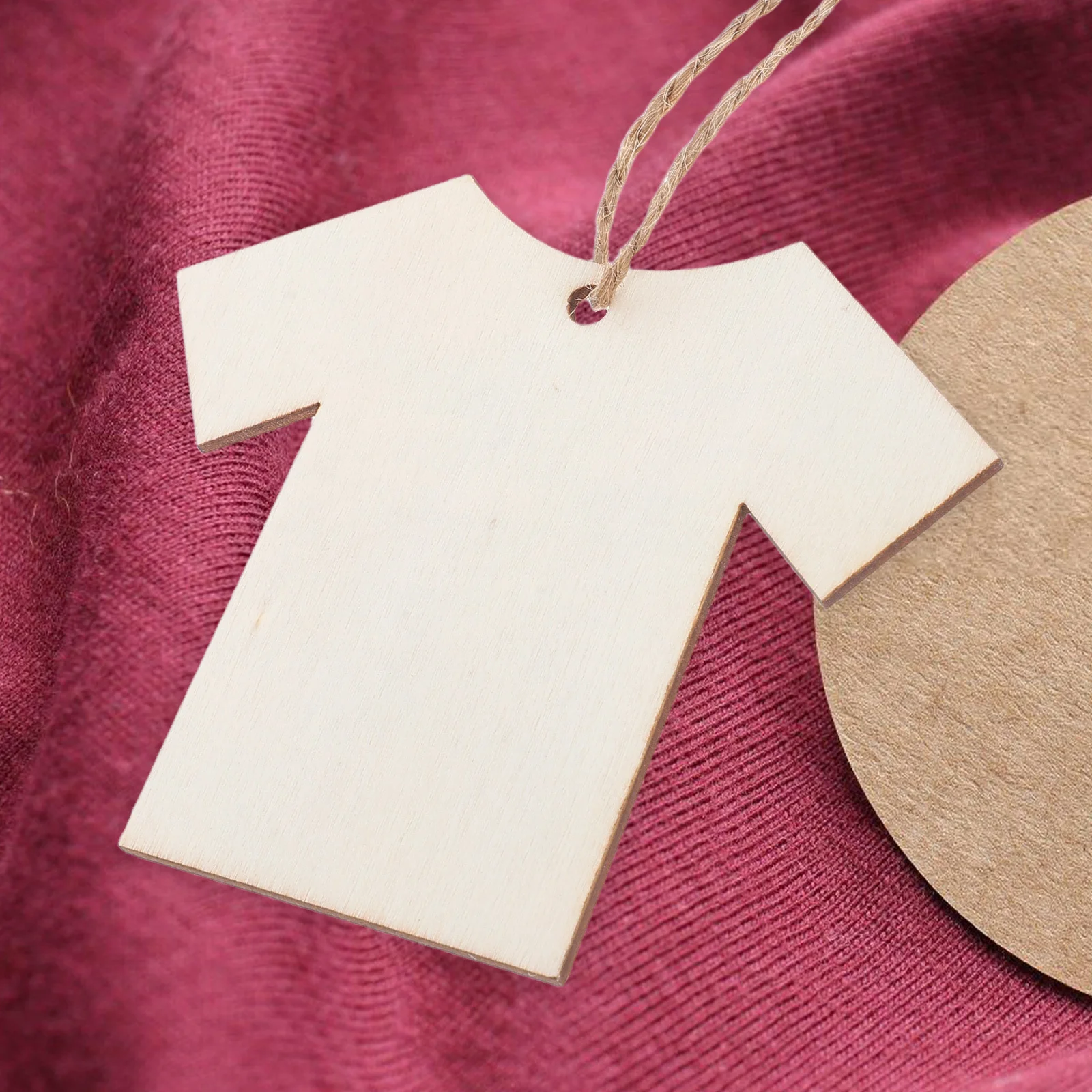 20Pcs Wooden T Shirt Cutout Tags Blank DIY Labels for Clothing Retail Display Wedding Party Craft Clothing Labels