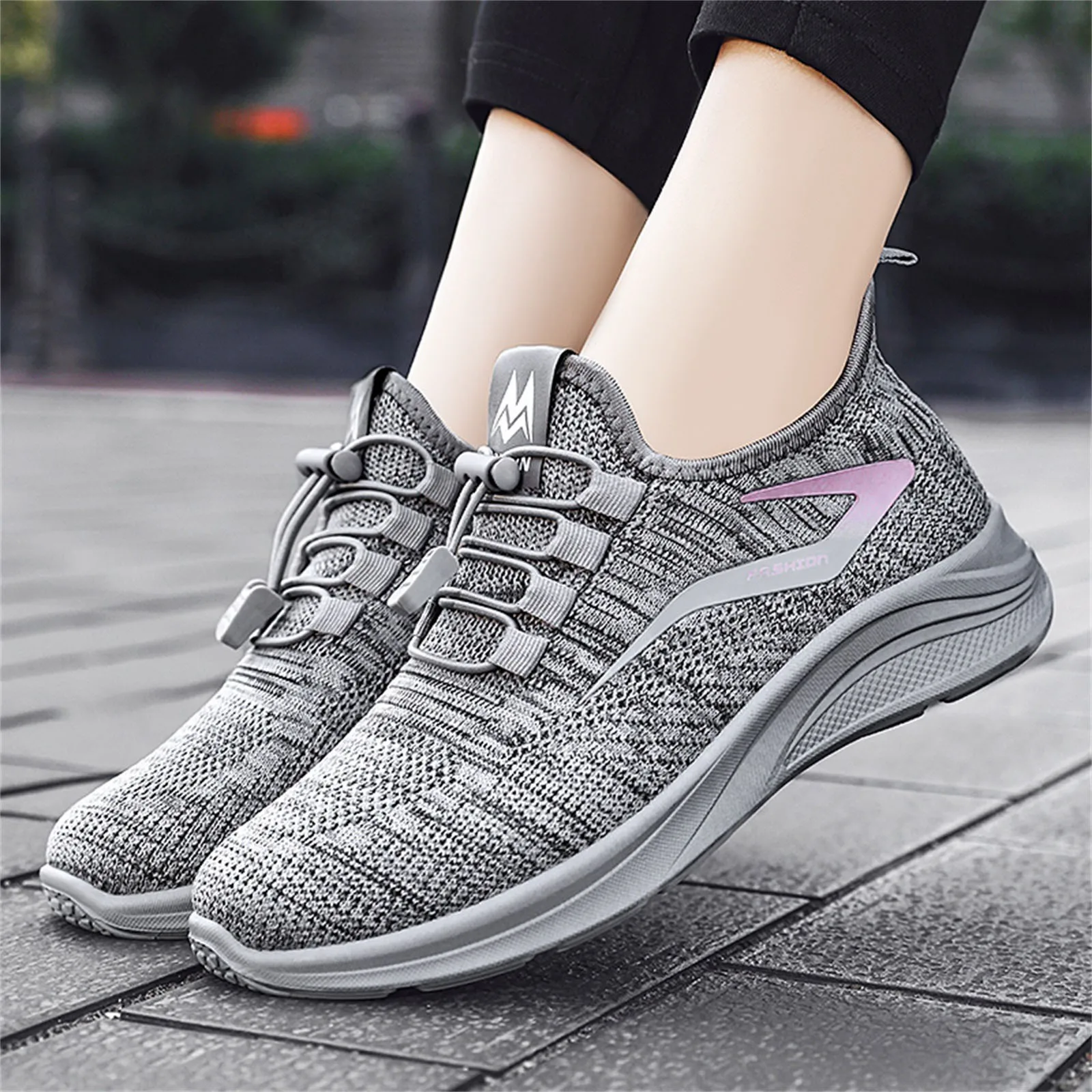 Fashion Sport Running Shoes Women Casual Sneakers Flat Lightweight Mesh Breathable Lace Up Mesh Sneakers Chaussure Femme