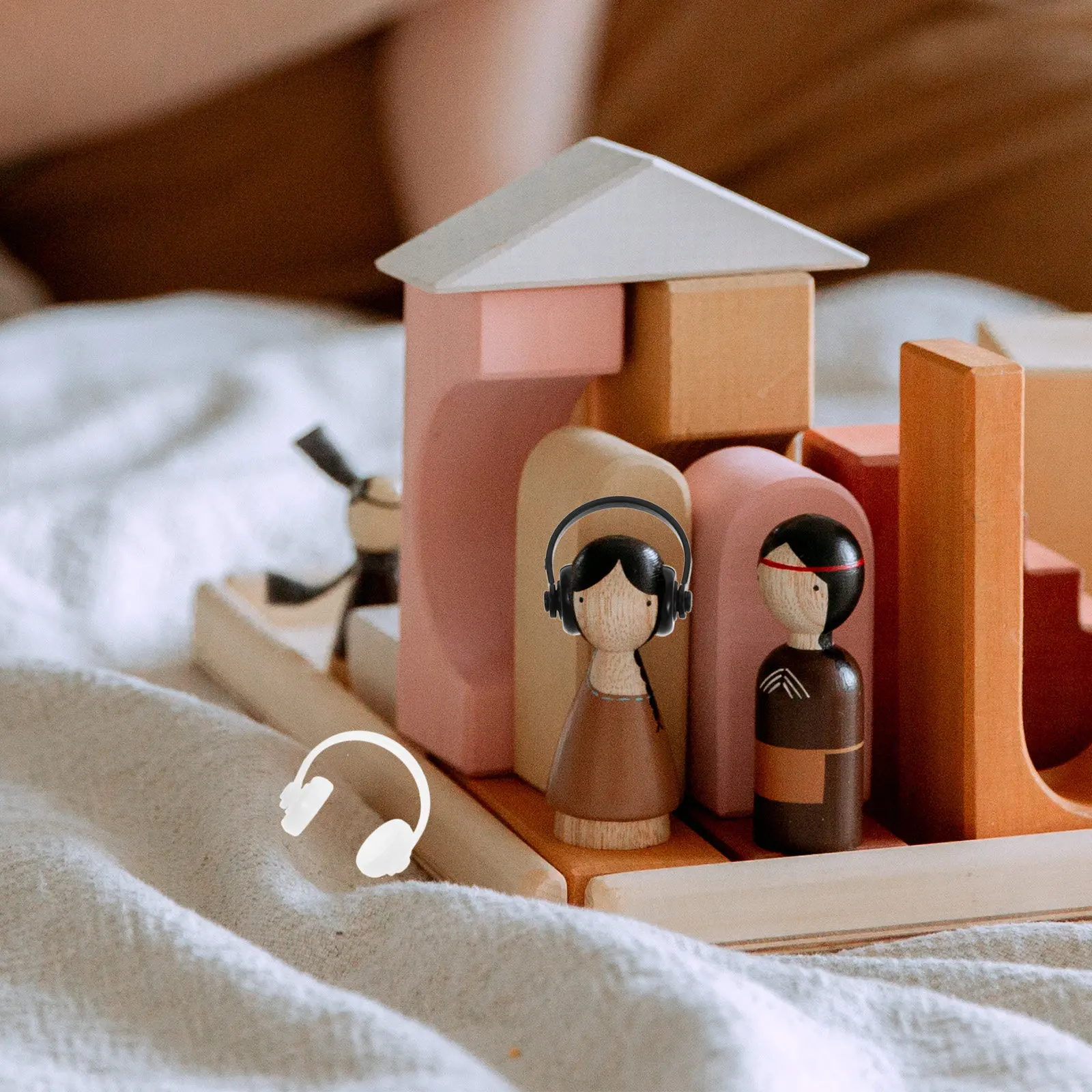

4Pcs Mini Headphone Dollhouse Accessories Realistic 1:12 Scale Computer Room Scene Props for DIY Miniature House Decoration