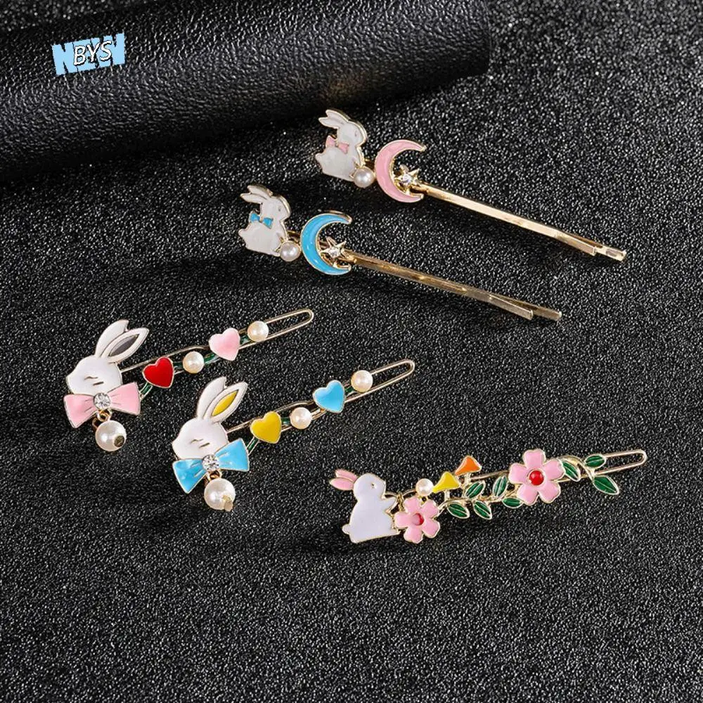 

Fashion Y2k Metal Hair Clip Korean Style Flower Cute Hairpin Headdress Moon Rabbit Barrettes Streetwear