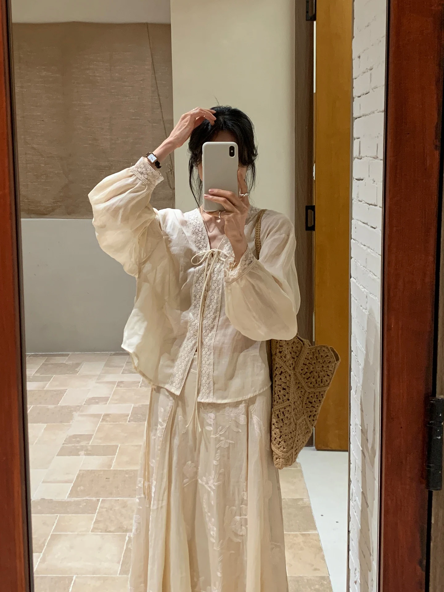 

BRIVIN Gentle Breeze Pleated Sleeve Shirt Women's 100% Flax Apricot Slimming Stylish Beautiful Top V-neck Long Sleeve Shirt