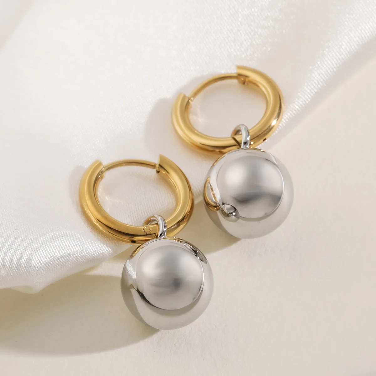 GANPUP Elegante Glatte Kugelperlen Lange Hängeohrringe für Frauen Neue Ohrschmuck-Mode Trendiger Schmuck Geschenk Party серьги – Detail 4
