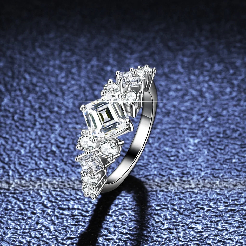 18K gold Ring women's new fashion princess square four-claw moissanite ring jewelry PT950 Platinum