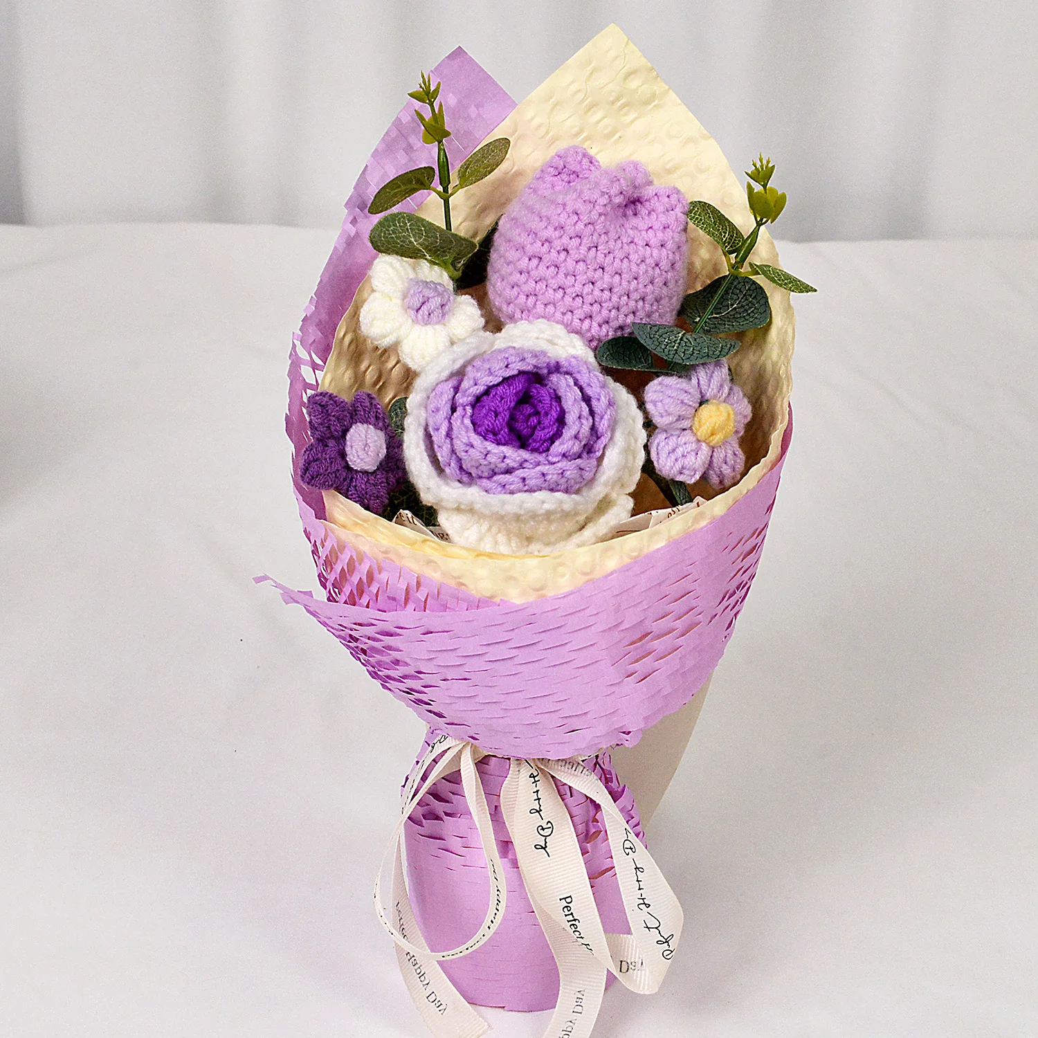 

Букет цветов ручной работы крючком, вязаная крючком ткань Фиолетовый букет цветов для домашнего декора и подарка для женщины, жены, мамы