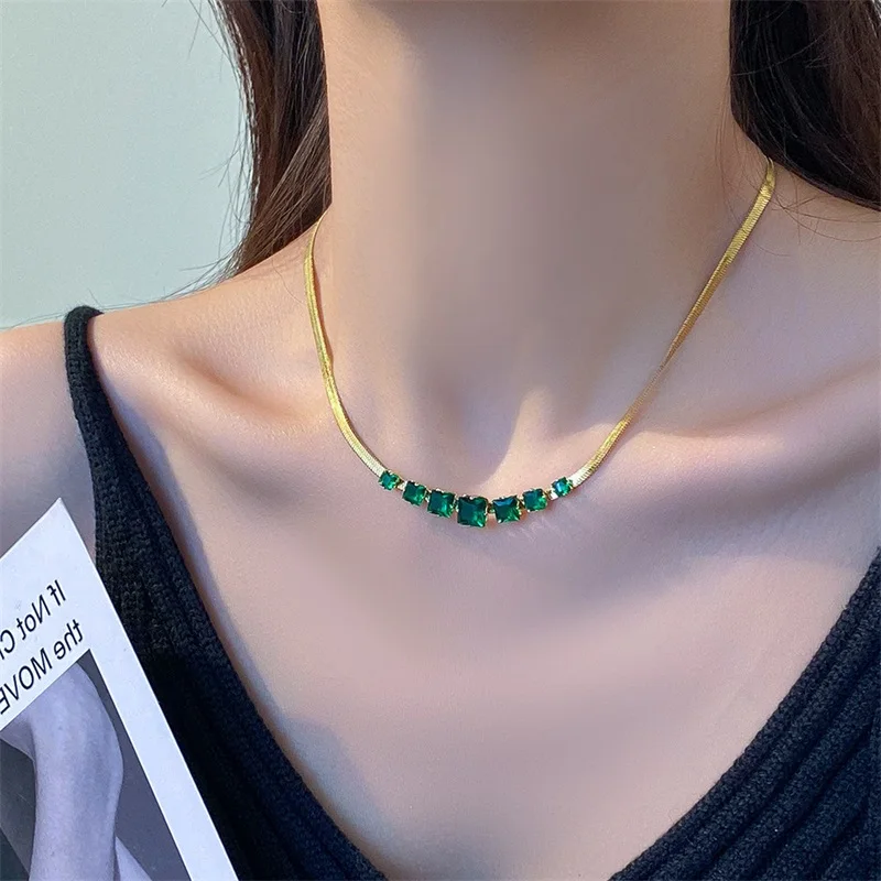 Fashion retro geometric design square neck chain green zircon collar chain Sen series exquisite versatile necklace gift