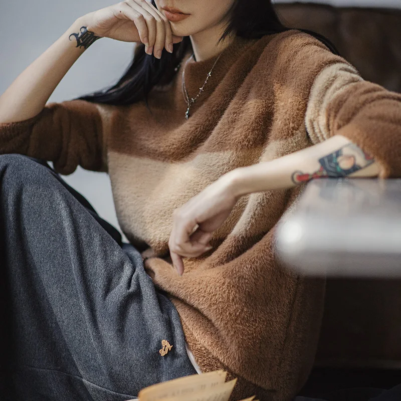 Maden Casual Striped Knitted Sweater Loose Fit Warm Pullover with Round Neck Zipper for Women's Autumn and Winter Versatile Tops - view 5