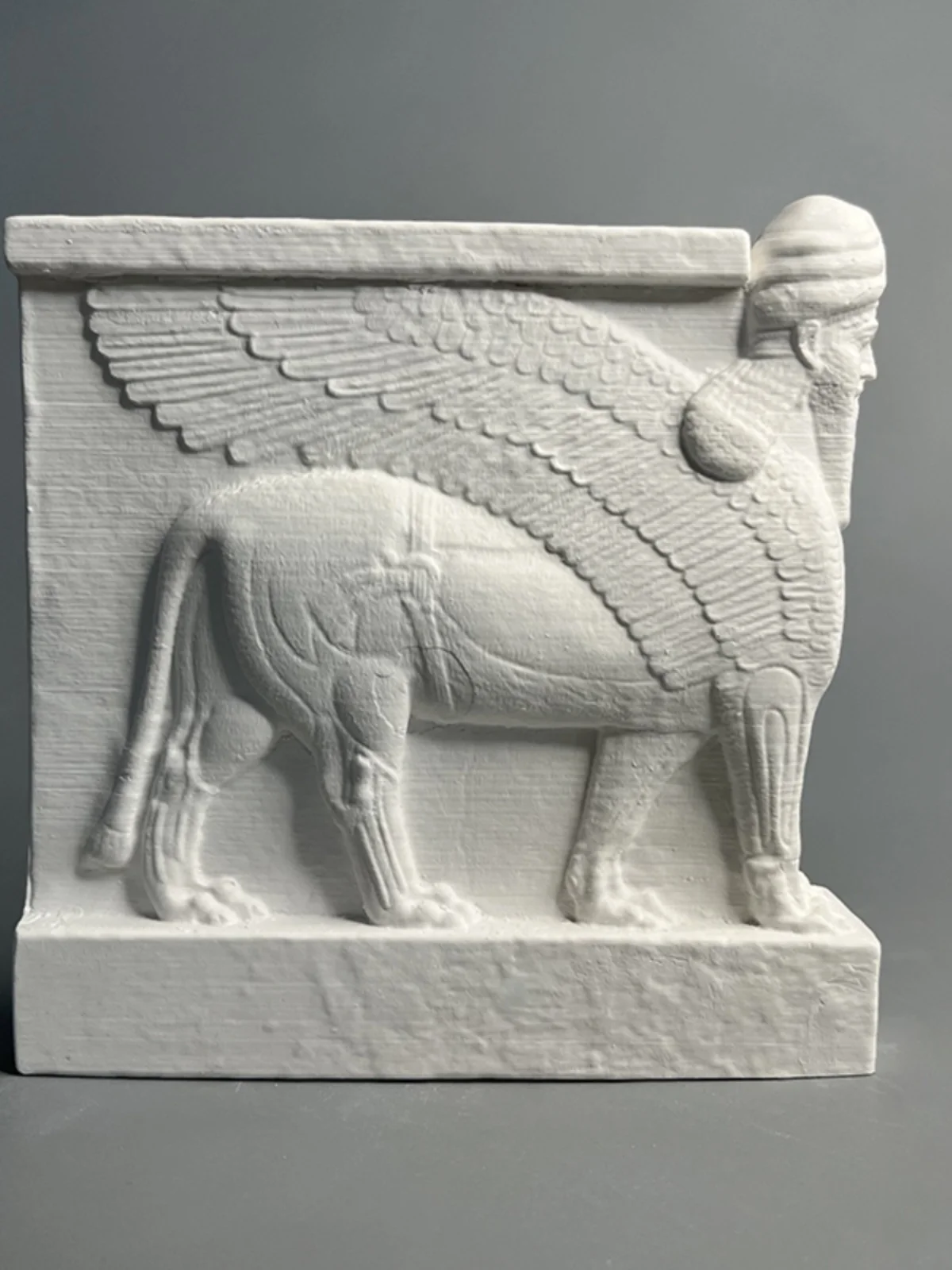 Iraqi Assyrian Cultural People Head-Winged Bull Statue Plaster Sculpture Decoration Home Birthday