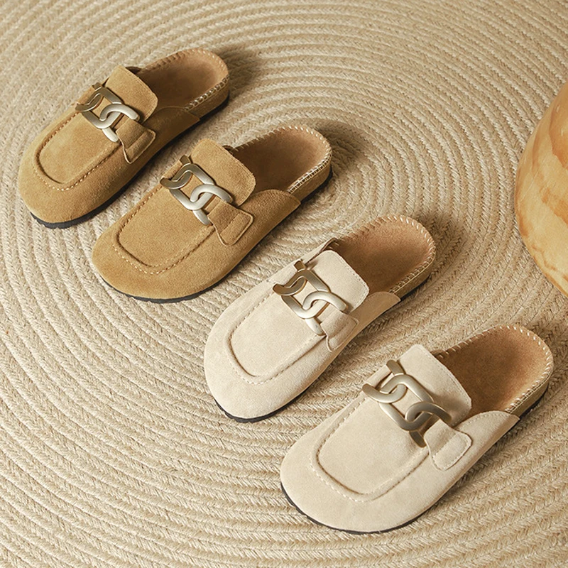 Zapatillas de cadena de Metal para mujer, Sandalias planas de cuero nobuk, Mules para el dedo del pie, zuecos de corcho para exteriores, chanclas para mujer