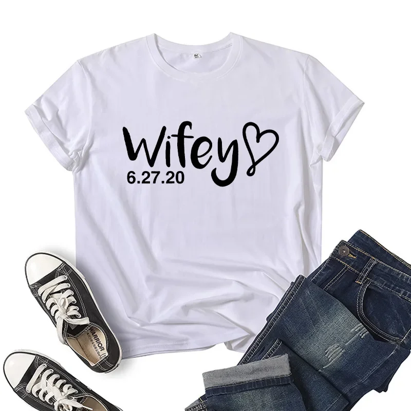 تي شيرت زوجين مطبوع عليه قلب من Wifey and Hubby بأكمام قصيرة ورقبة دائرية فضفاضة من King Queen تي شيرت عشاق الموضة تي شيرت للجنسين قابل للتنفس #4