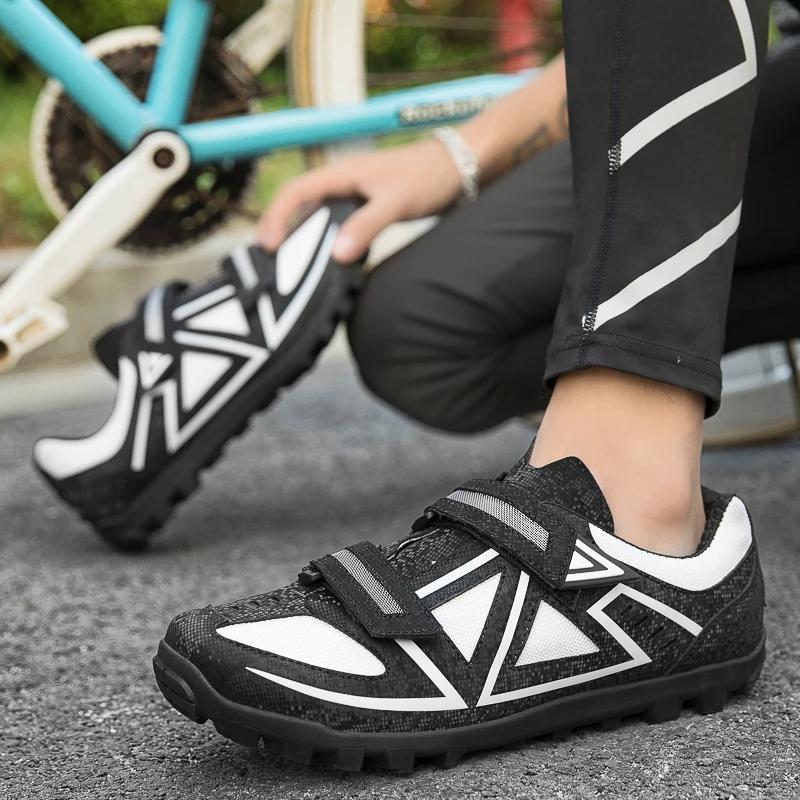 

Summer new mesh breathable versatile sports professional bike cycling shoes unisex lightweight lace free casual riding shoes