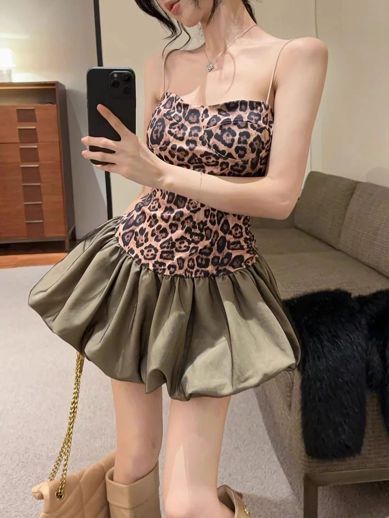 Minivestido sin mangas con cuello cuadrado para mujer, vestido coreano bonito con estampado de leopardo, camisola de calle con burbujas, otoño