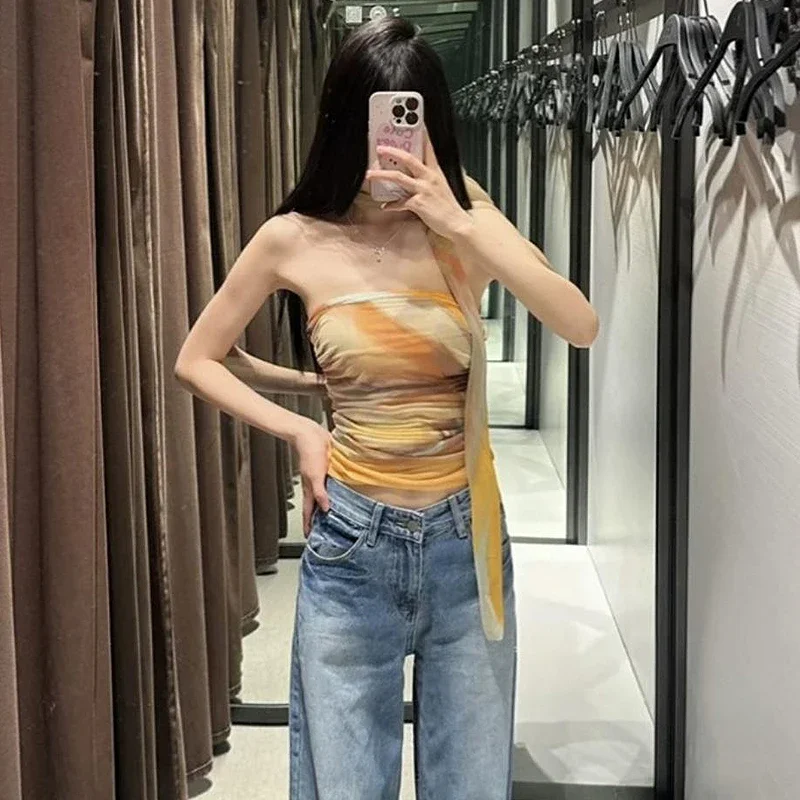 Haut tubulaire plissé à col licou pour femmes, coupe cintrée, Design de Niche, une ligne, enveloppant la poitrine, nouvelle collection été 2025