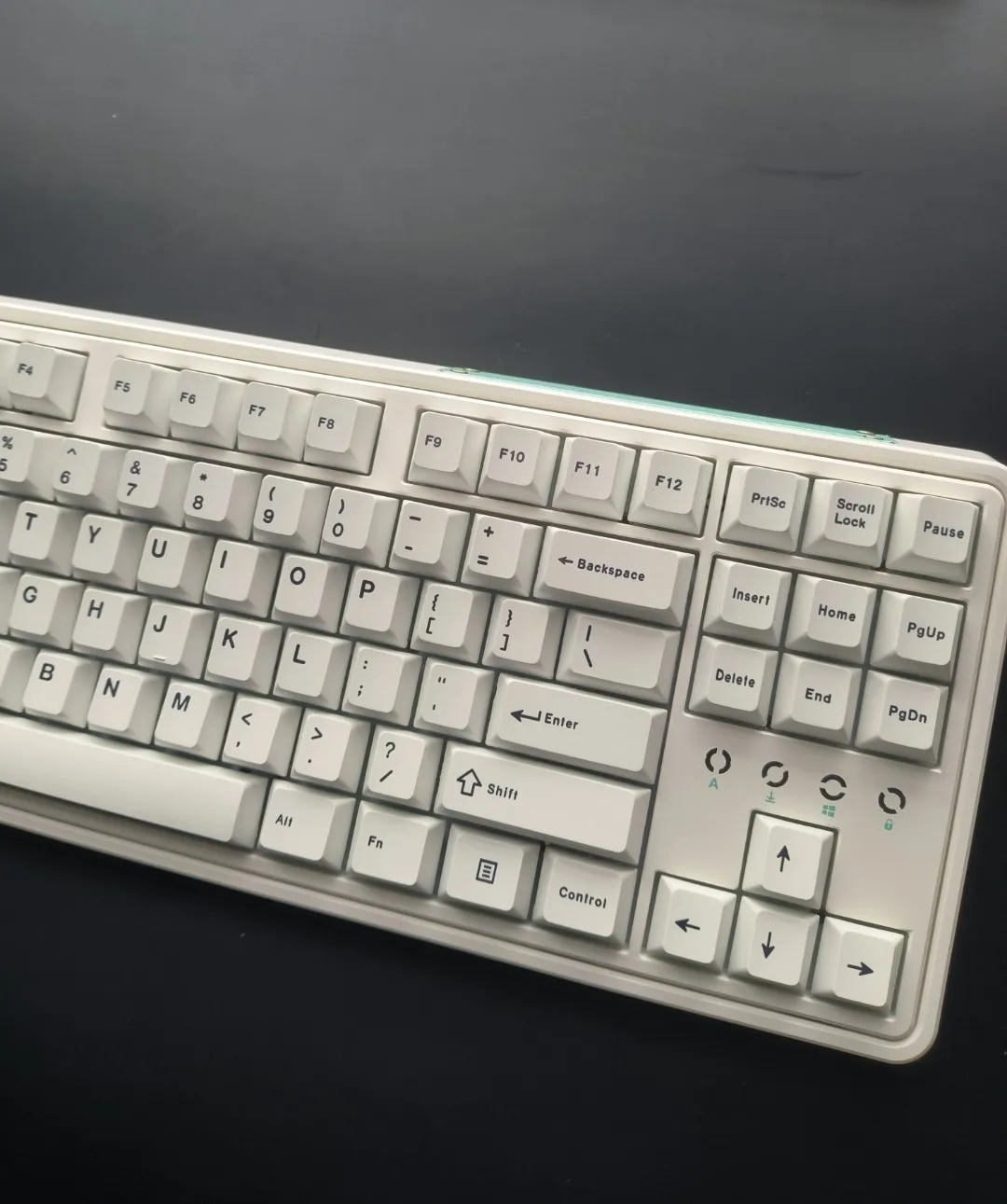 English Minimalist White Original Height 125 Keys Small Full Set of Fonts Bold White Keycaps