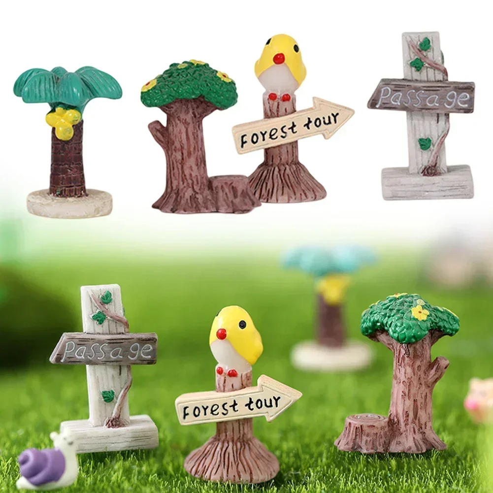 4Pcs Mini Decorative Ornaments Simulation Tree Stump Signpost Station Sign Mini Road Sign Simulation Stone Signpost