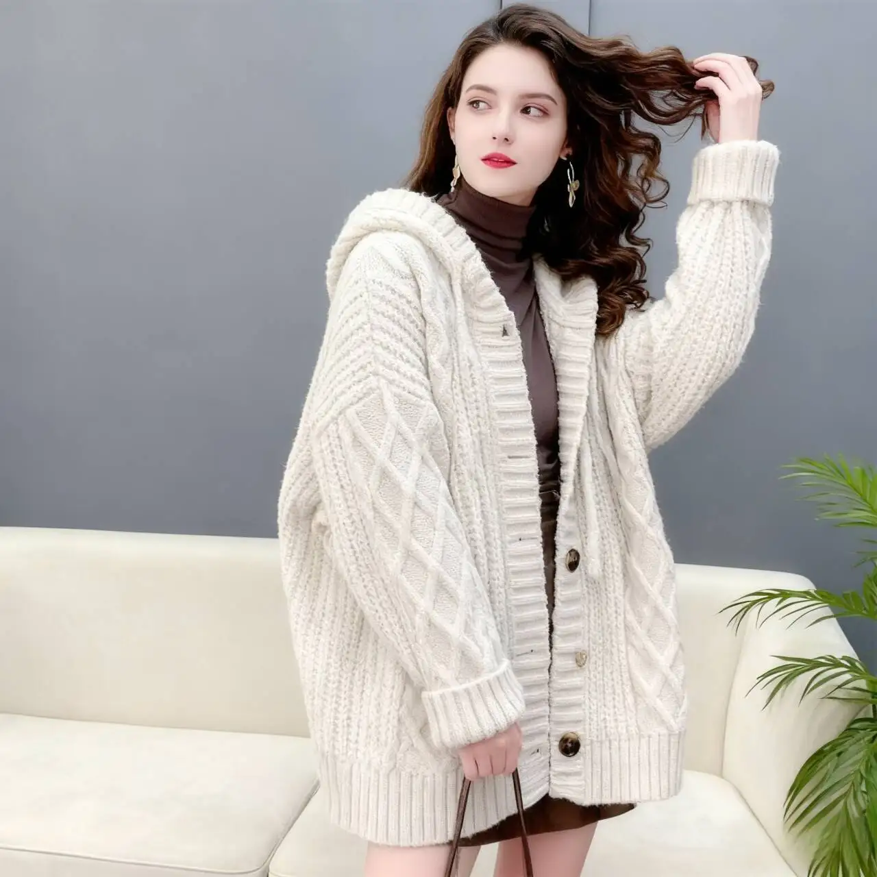 

Свитера Джемперы Кардиганы Женские пуговицы в форме сердца Смешанные контрастные края Негабаритный кофейный сексуальный городский современный уличный модный стрейч