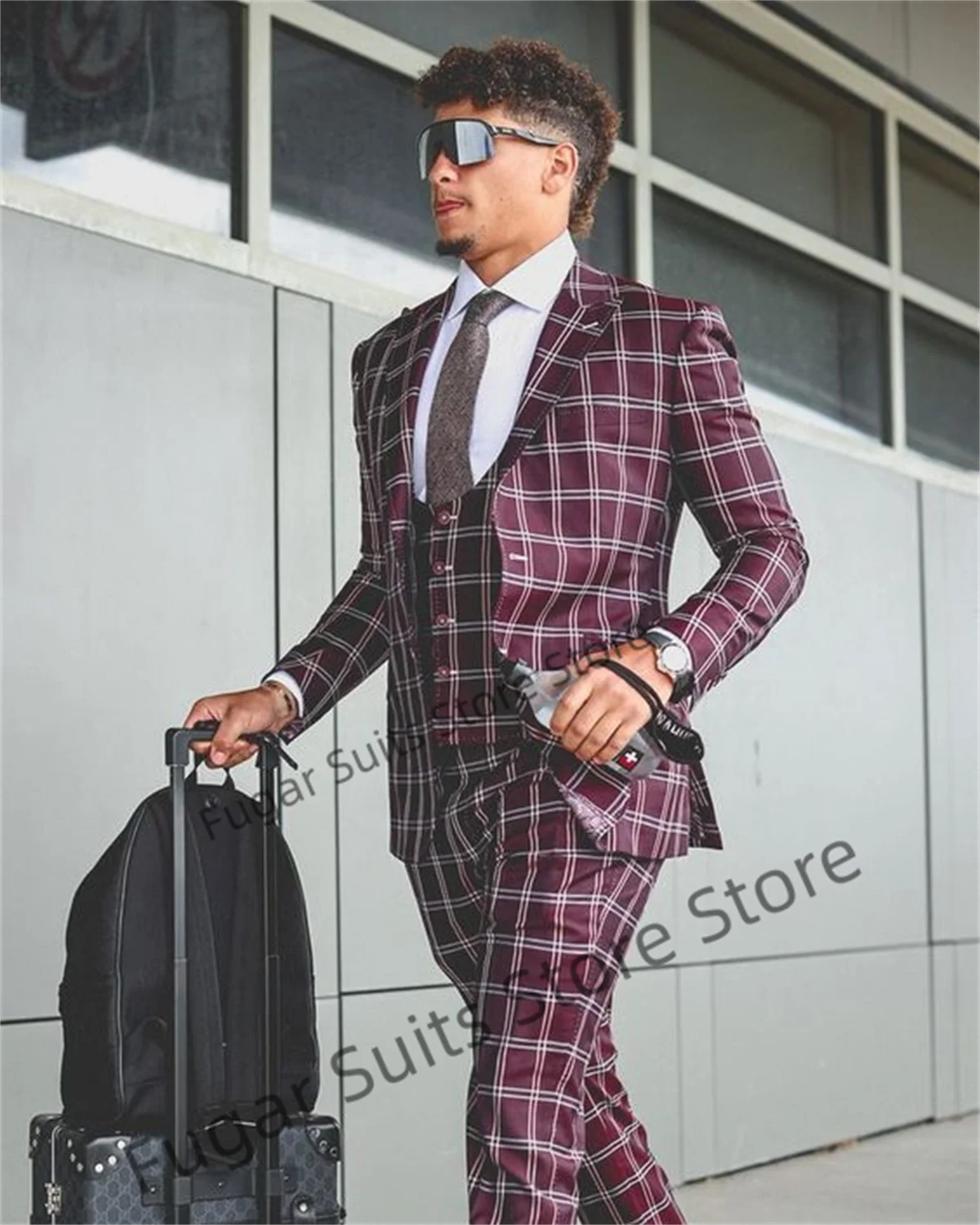 Handsome Wine Red Plaid Wedding Suits For Men Slim Fit Peak Lapel Groom Tuxedos 3 Pieces Sets Business Male Blazer Costume Homme