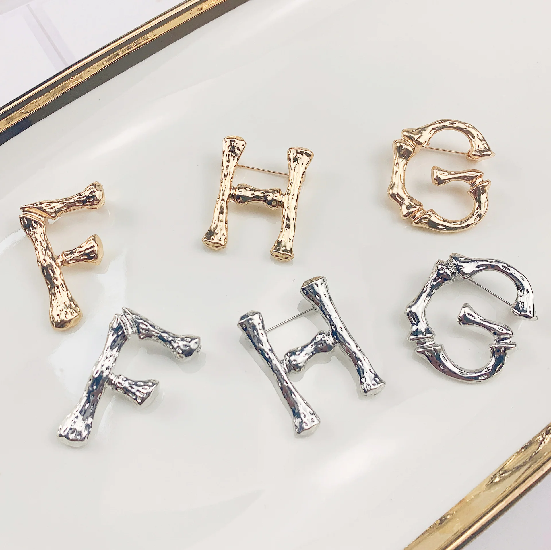 Alloy English Letter Brooch Clothing Accessories Versatile  Universal Brooch Buckles ABC Designer Brooches Fashion Ornaments