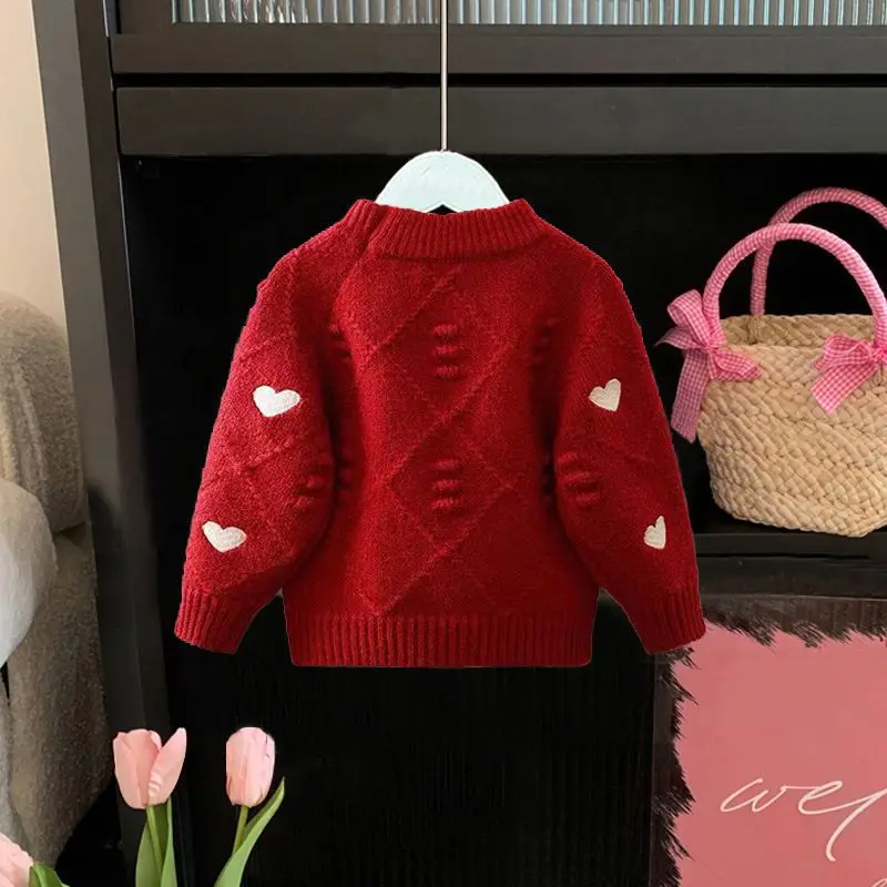 Maglione lavorato a maglia a cuore per ragazze primaverili e autunnali, moda invernale per bambini, top in lana per bambini carino e caldo, morbido e delicato sulla pelle