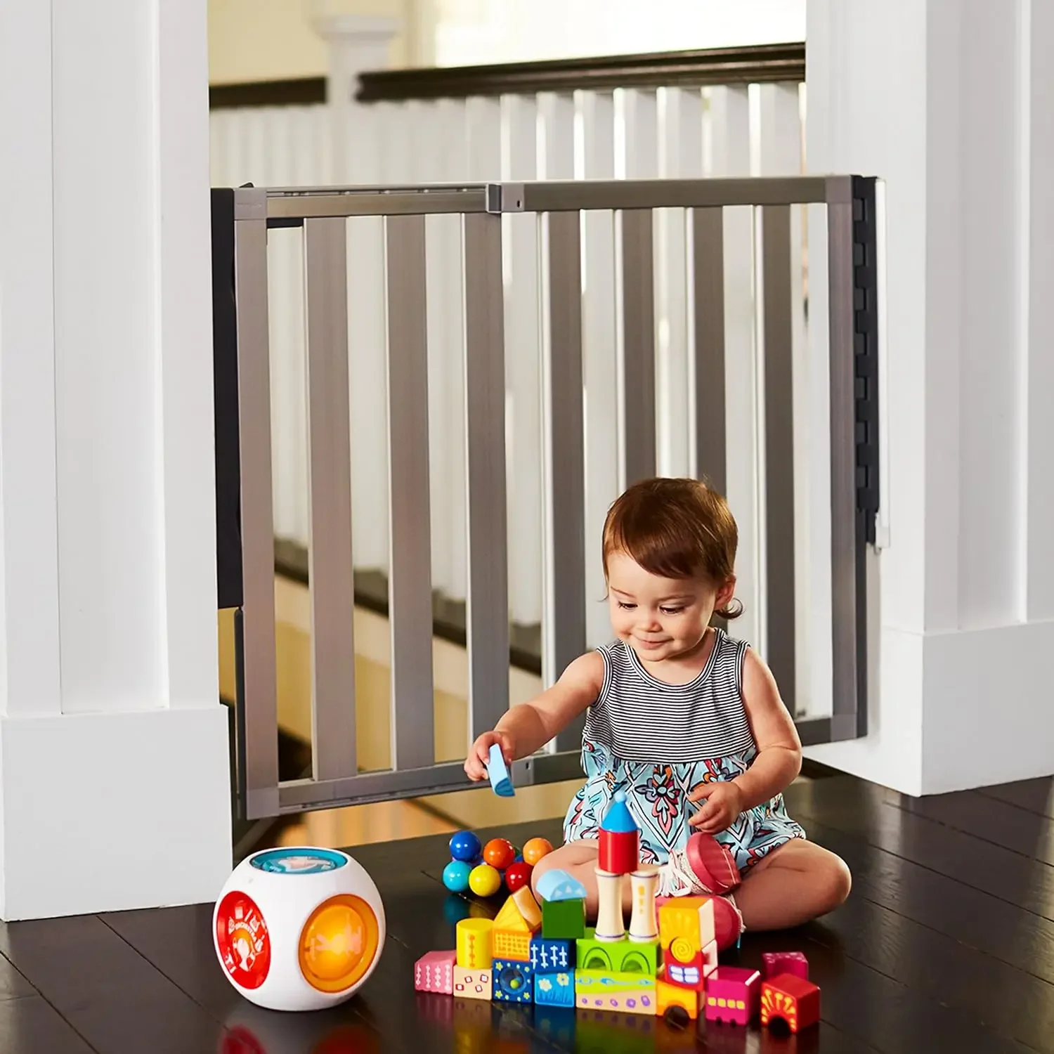 Munchkin® Loft Hardware Mounted Baby Gate for Stairs, Hallways and Doors, Extends 26.5