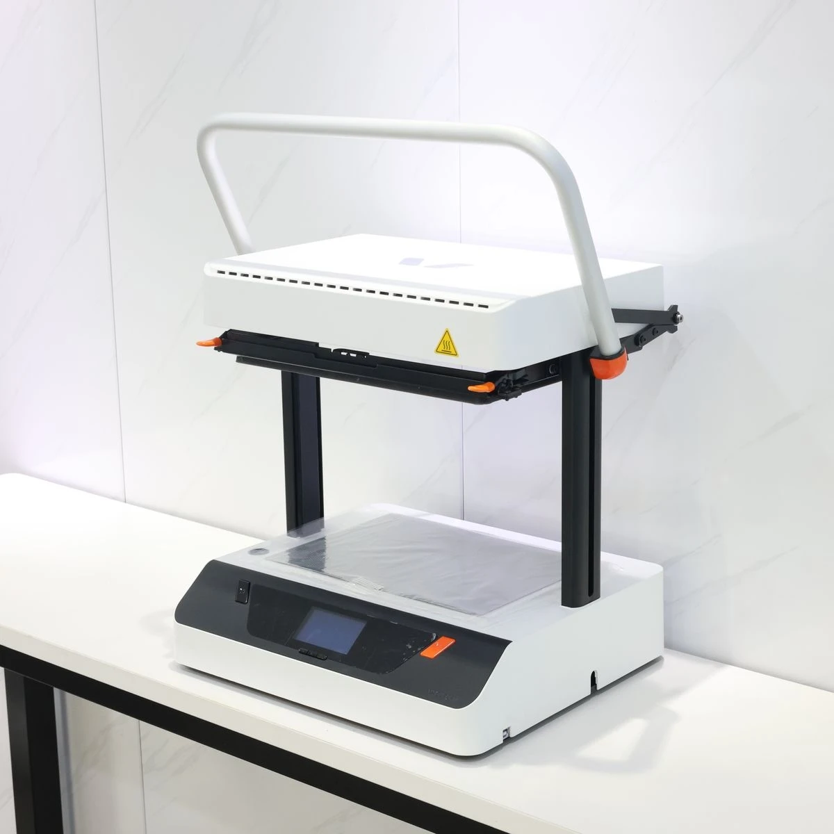

1.32KW Desktop vacuum thermoplastic machine Small 3D molding machine numerical control thermoplastic vacuum