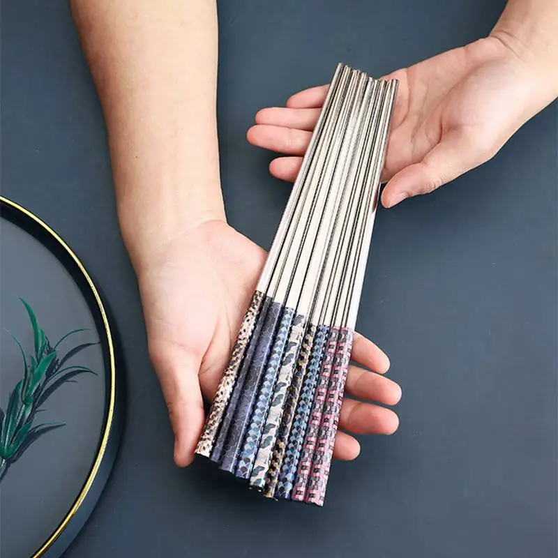 1 par de aço inoxidável pauzinhos reutilizáveis não-deslizamento de metal pauzinho para sushi hashi comida varas utensílios de cozinha casa newstyle