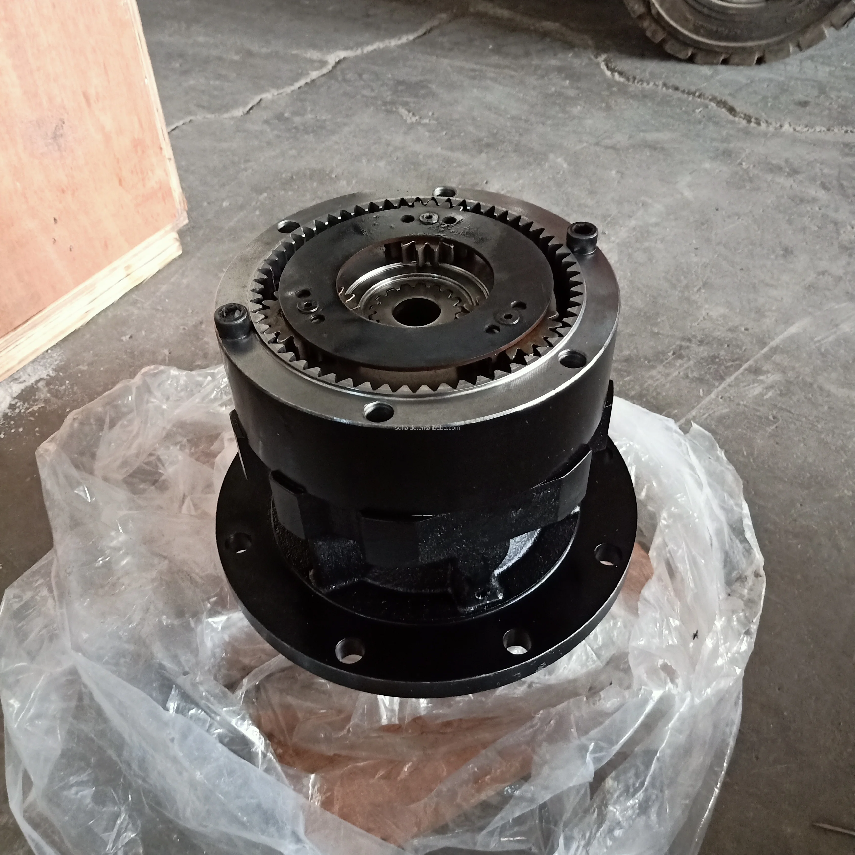 Kobelco SK70SR Excavator Parts SK70SR Swing Gearbox YT32W00002F1