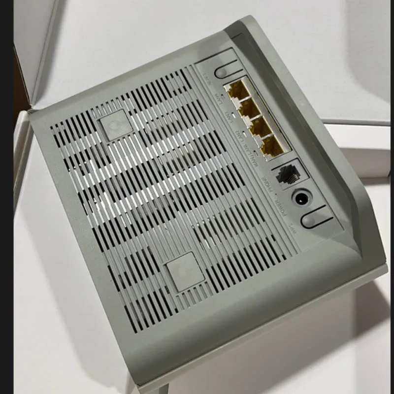 

ZTE MF296R 4G LTE Wi-Fi роутер с поддержкой 4G CPE, точка доступа Wi-Fi с слотом для SIM-карты, 2 антенны, CAT6, 300 Мбит/с