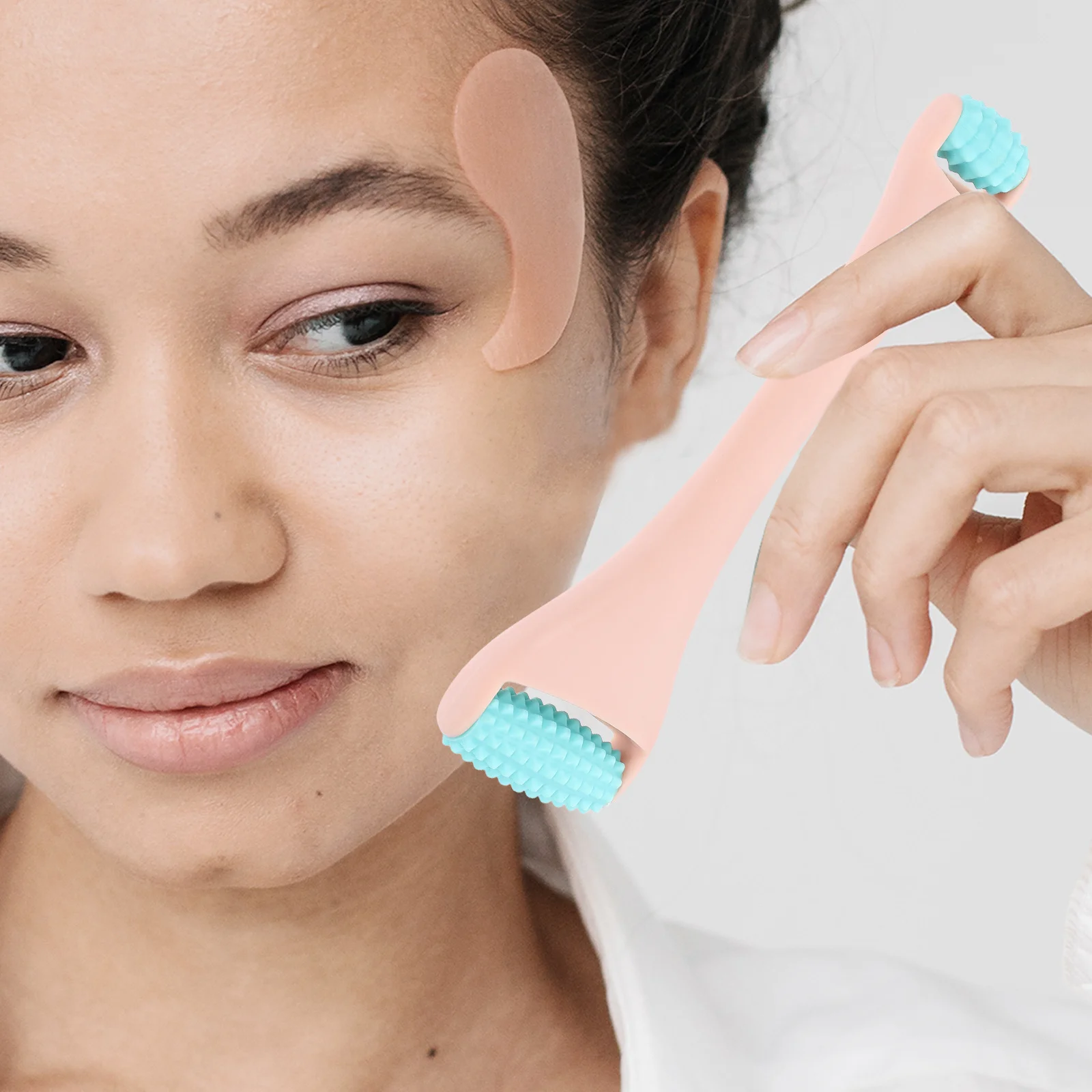 Massage Rolling Stick Ergonomisch draagbaar gezichtsmassageapparaat voor oogzorg Pijnbestrijding Handheld ontspanningsapparaat Gezichtshuid