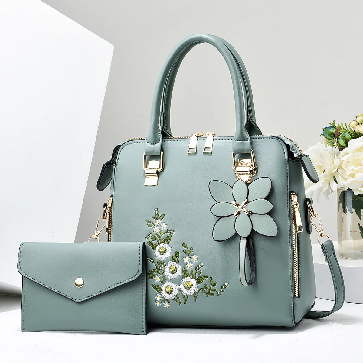 

Новинка 2024: Модный набор женских сумок с вышивкой, простые сумки через плечо, сумки для мам, из мягкого полиуретана, на молнии, для повседневного использования