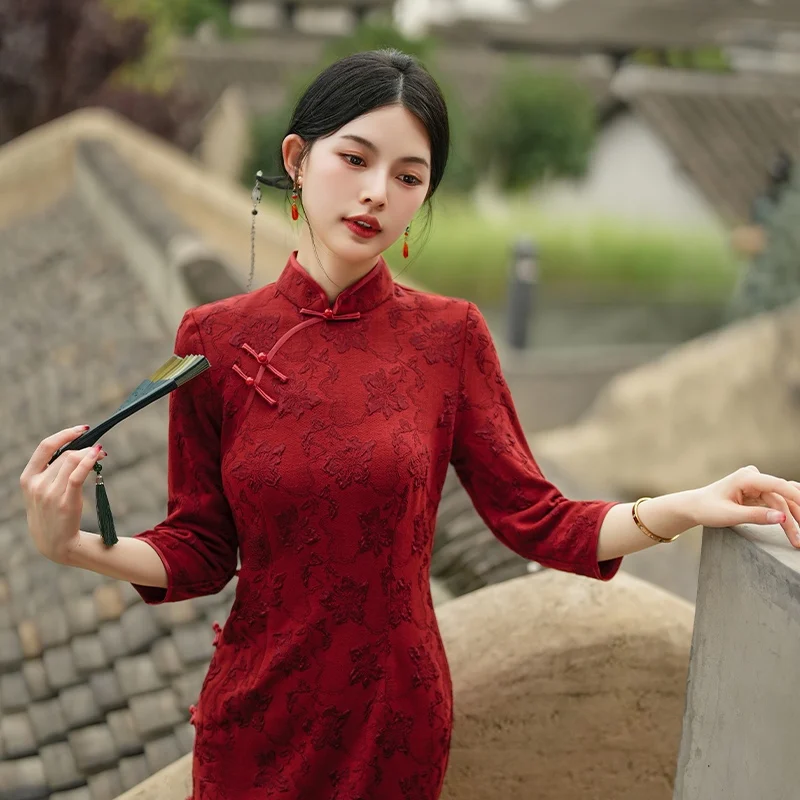 

Ретро-платье-роба с красным флагом, длинное, осенне-зимнее, модное женское платье для помолвки, улучшенное, с высоким разрезом, из полиэстера...