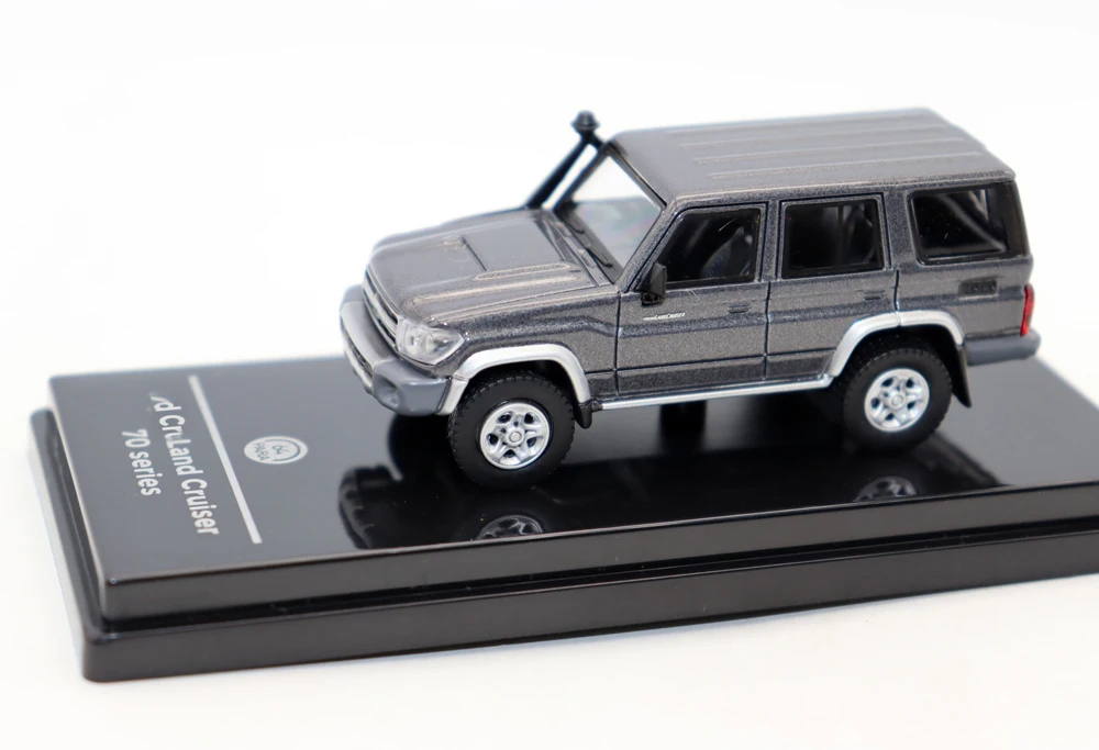 PARA64 1:64 Scale ​Land Cruiser 76 Diecast Alloy Toy Cars Simulation Model For Collection gift