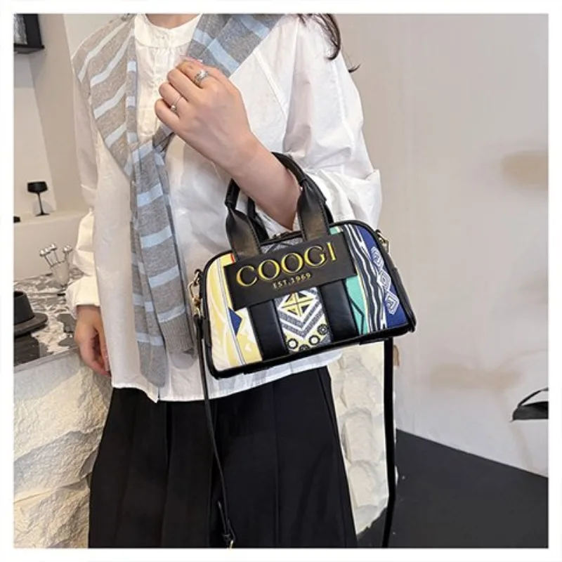 

Bohemian Style Women's Handbag New Large Capacity Versatile Casual Commuter Bag Fashionable Single Shoulder Crossbody Bag