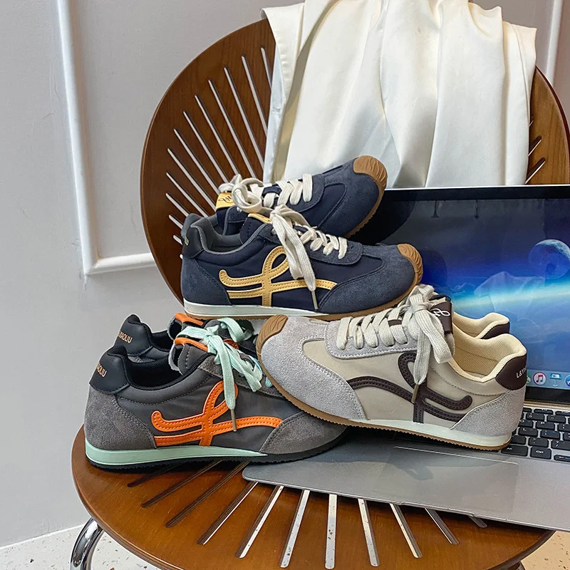 

Retro Color Block Casual White Shoes for Women 2025 Autumn New Fashion Hong Kong Style Lace-up Sports Casual Shoes