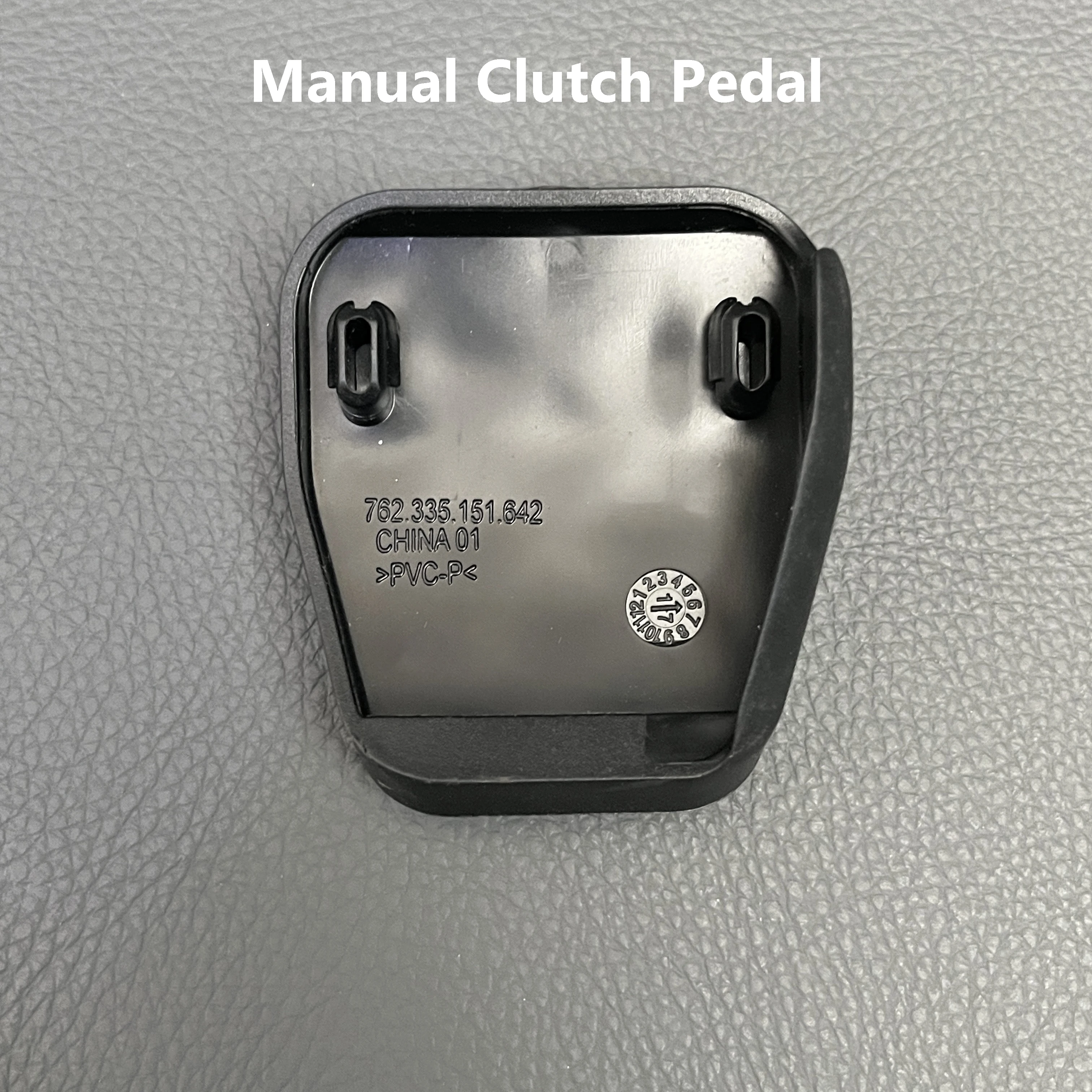 Für VW GOLF 7 Tiguan L Für Skoda Brems- und Kupplungspedal Gummiabdeckung Rutschfeste Matte 5QD 721 173A 5QD721174A – Detail 6