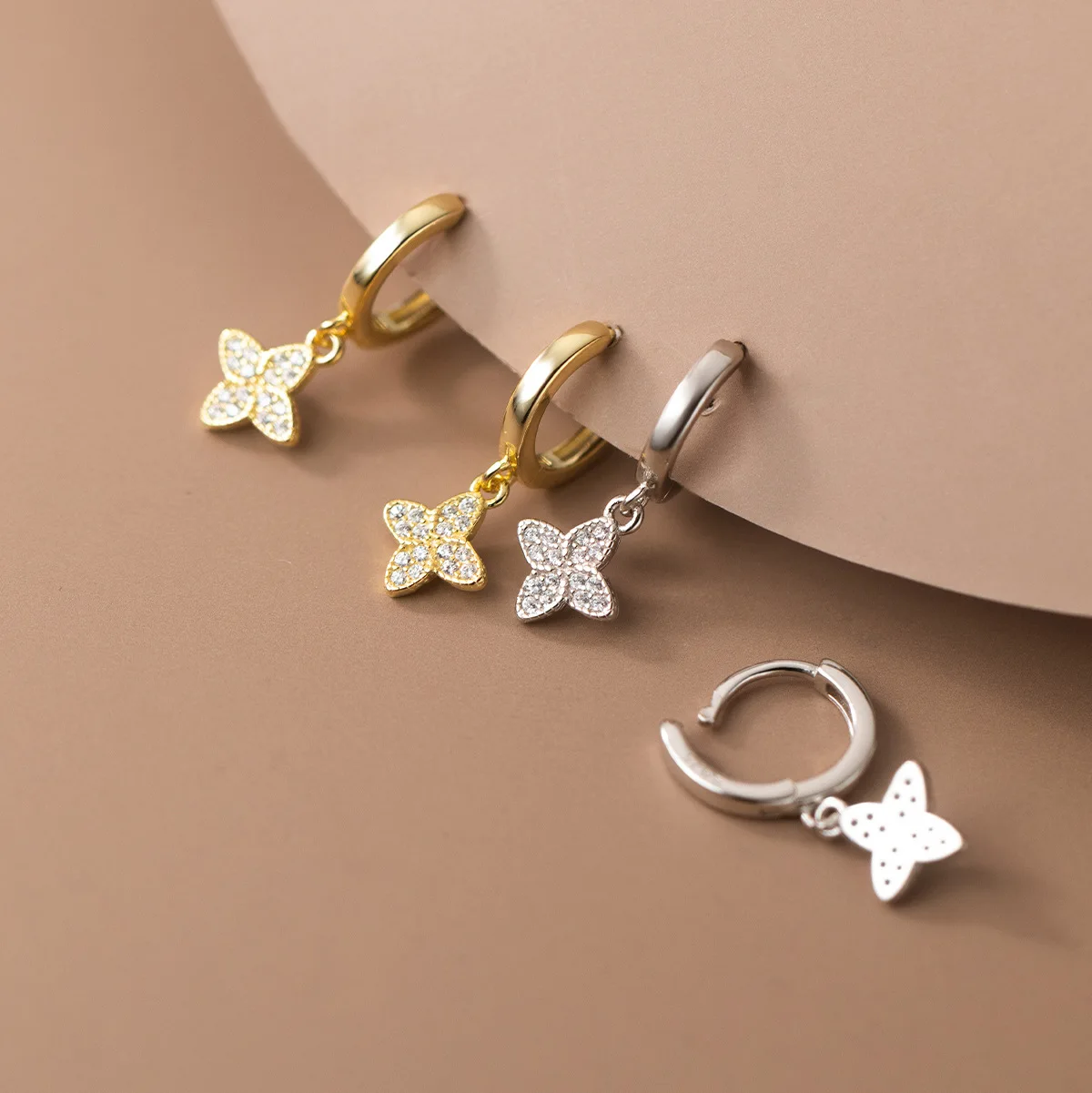 Earrings Silver 925 Four Petal Flower Zircon Circle Simple Unique Elegant Jewelry Women's Hoop Earrings Pendientes Mujer JHE158