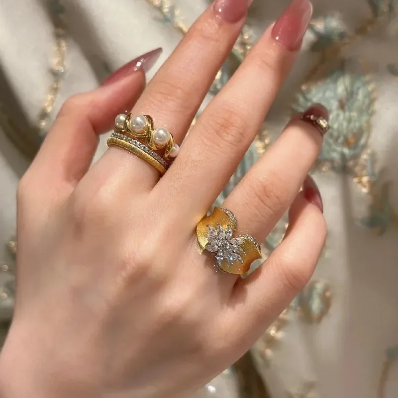 Classic wire drawing craft crystal butterfly rings for women  wide retro fashion engagement ring fine copper jewelry