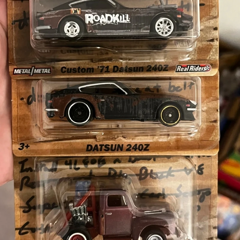 Hot Wheels 240z Roadkill Motor Trend Datsun Modello di auto in lega di alta qualità Giocattolo regalo per bambini Veicolo da gioco non radiocomandato