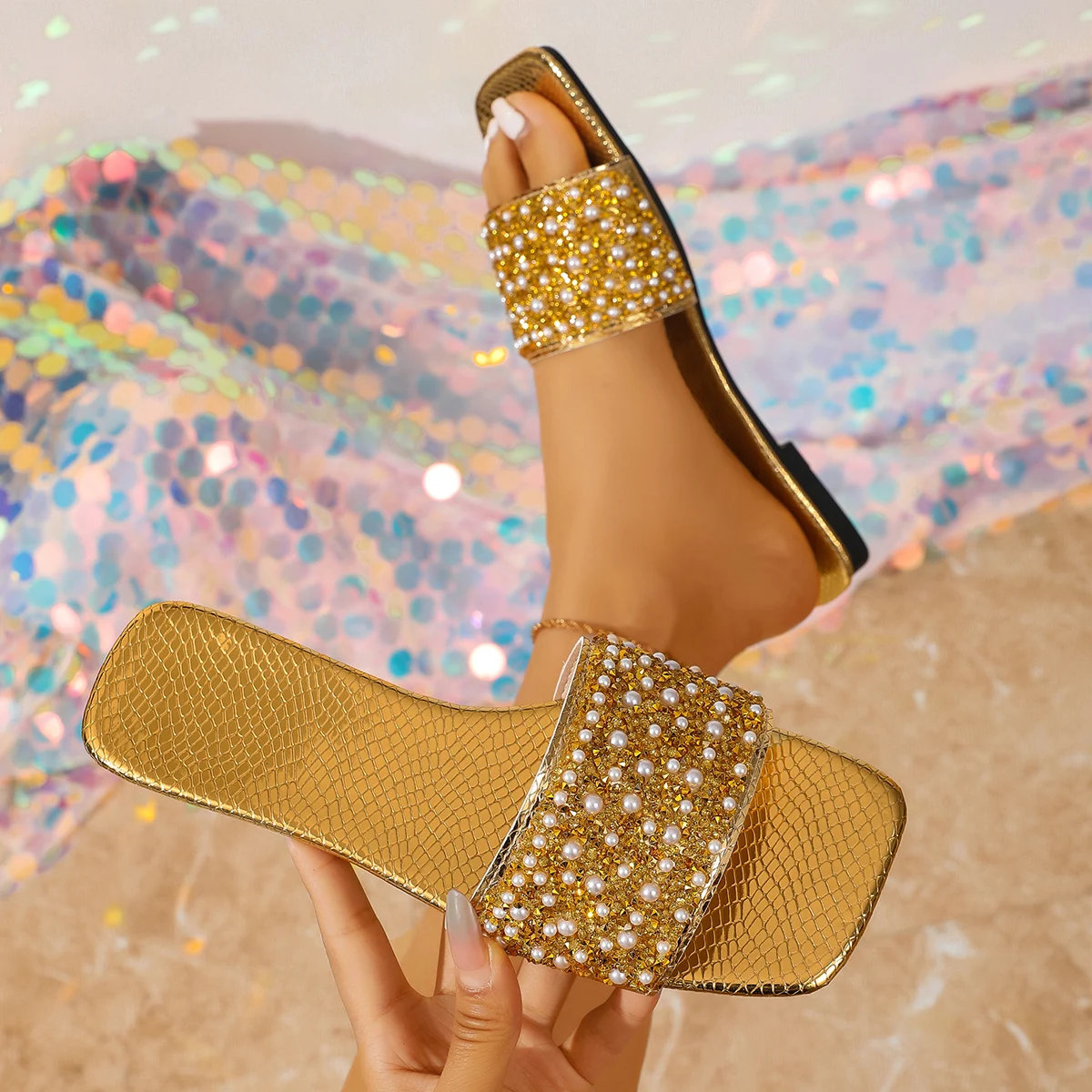 

Women Slippers Thick Sole Slides Women 2025 New Summer Fashion Sandals Platform Flats Outdoor Beach Slippers Zapatos De Mujer