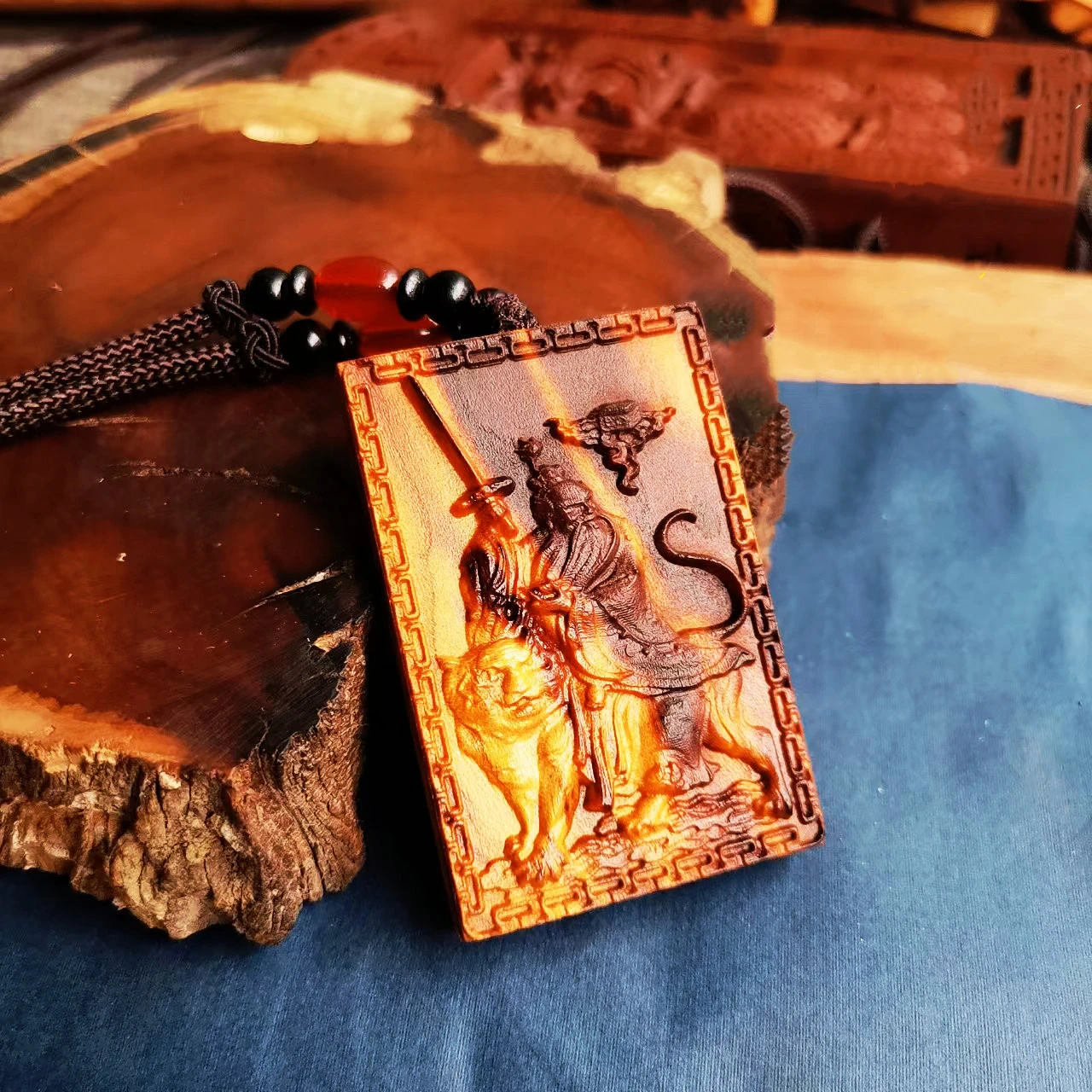 

Natural lightning strike peach wood pendant, tiger riding Pendant of Tianshi Zhang, Taoist magic weapon and handicraft Pendant