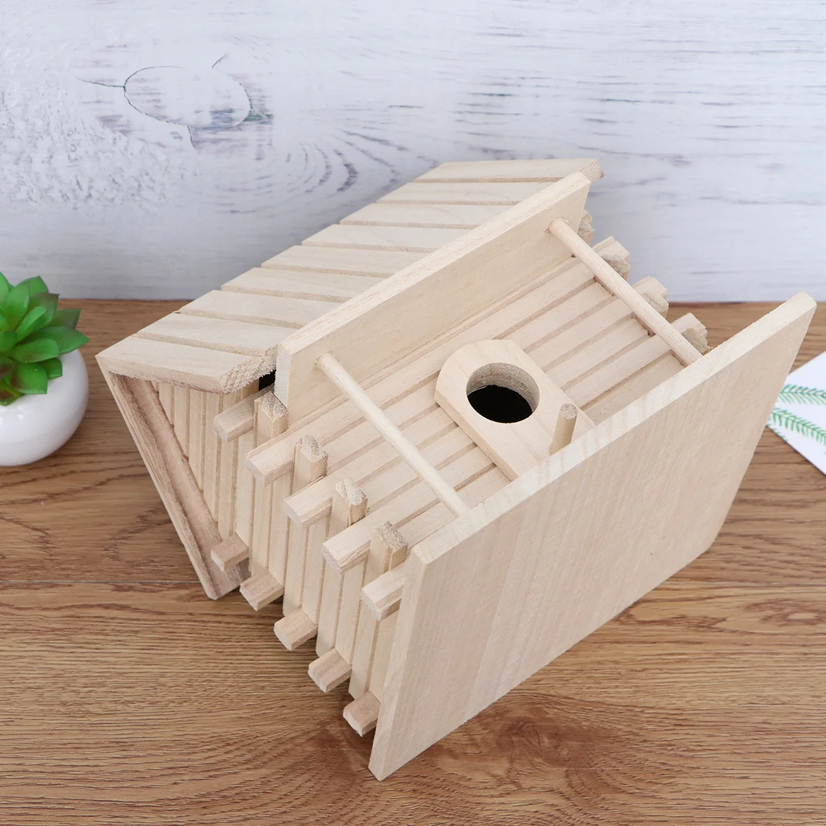 

Breeding Box Natural Solid Wood Outdoor Indoor Use For Parrots Budgies Swallows Nest Wooden Bird Nest Bird Cage Decor