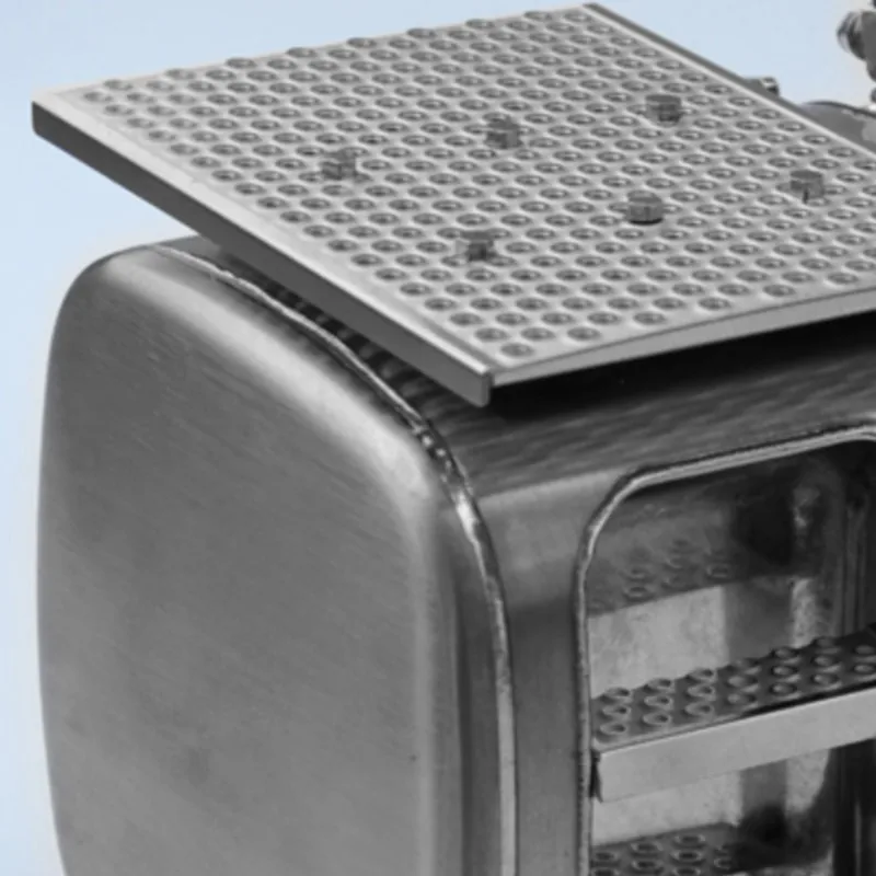 

LESU 1/14 Model Car Metal Fuel Tank W/ Pedal Right Side 90mm Oil Tank For Tamiyaya RC Tractor Truck Remote Control Toys TH10214