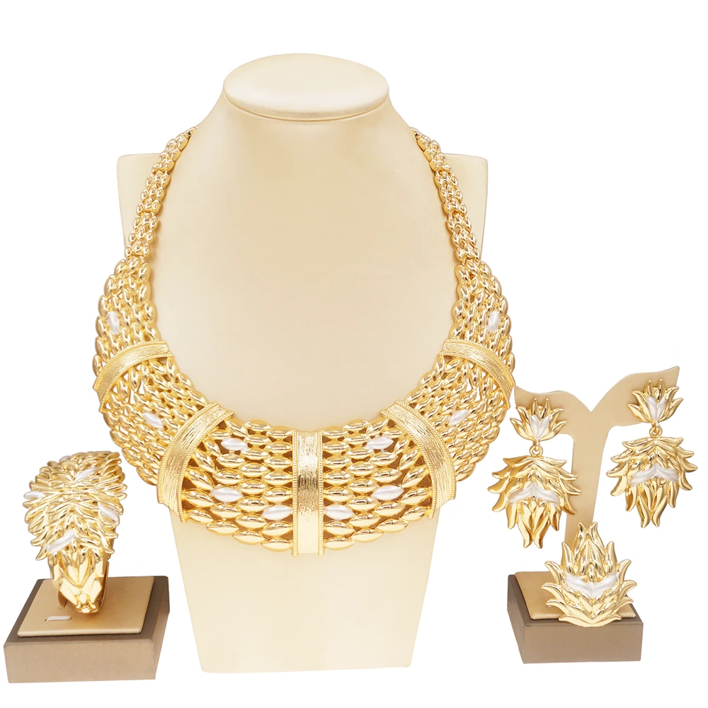 

Women Jewelry Sets Round Hollow Pendant Necklace Nigerian Wedding Style Fashion Exquisite Jewelry Sets For Women