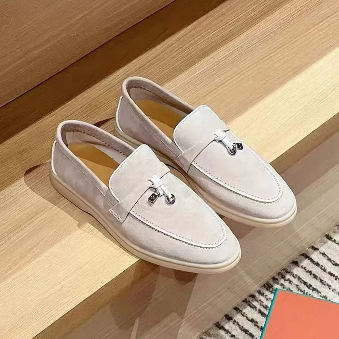 

Couple's British-Style Soft Genuine Leather Slip-Ons: Round-Toe Flat-Soled Leisure Shoes for Effortless Summer Style