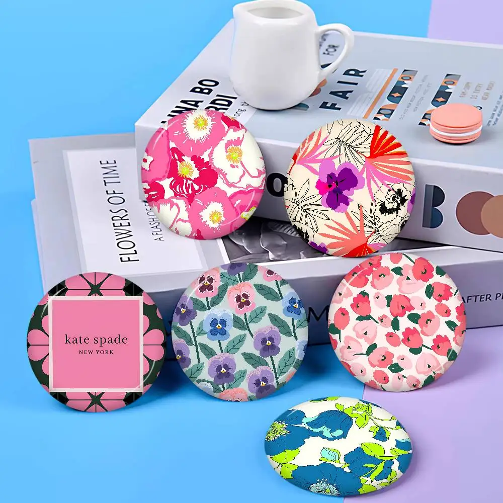 K-Kate Classic S-Spade Flower Photo Brooches Creative Round Badge Gifts Pins 32/44/58mm