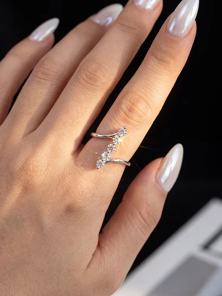 GRA Echte Runde Moissanit-Diamant Gedrehte Ringe für Frauen Jubiläum Hochzeit 925 Sterling Silber Hochwertige Feine Schmuckstücke – Detail 2