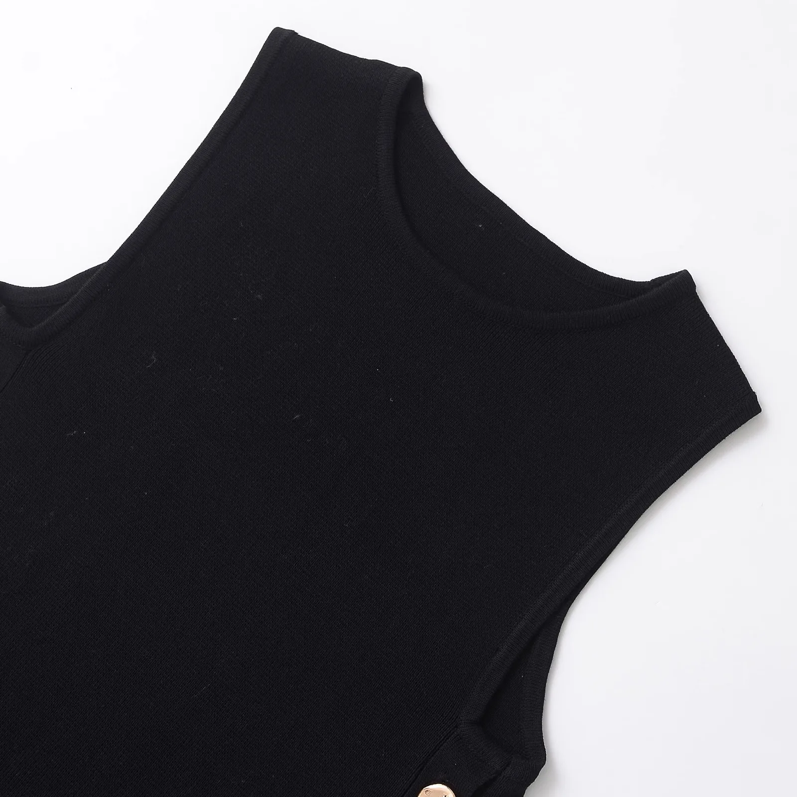 

ZAB Autumn New Women's Faion Casual Knitwear Side Button Design Street Sle round Ne Svel Polyester Fiber Top